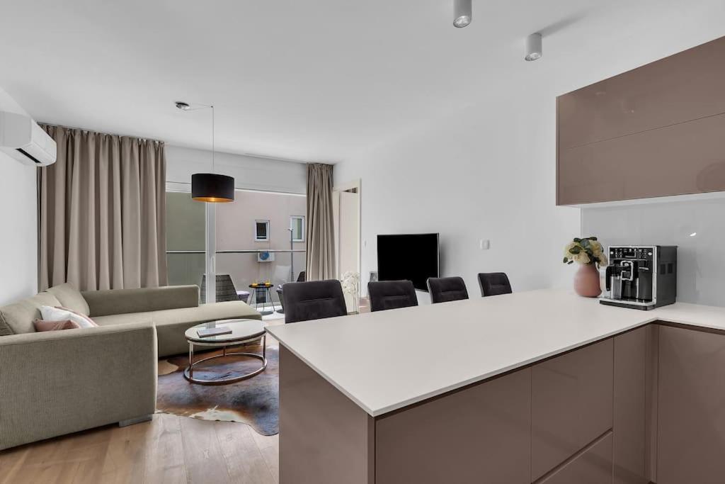 Apartment Dals - Makarska Exklusiv Тучепи Екстер'єр фото